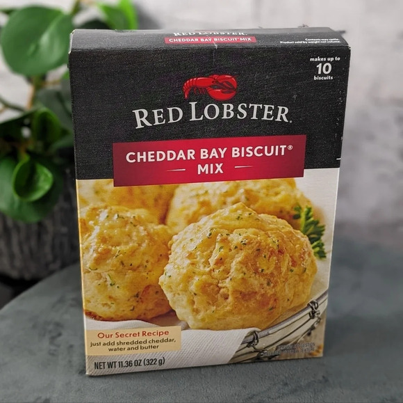 Red Lobster Other - (2) Red Lobster Cheddar Bay biscuit mix 11.36oz, 2 boxes ("no contents")
